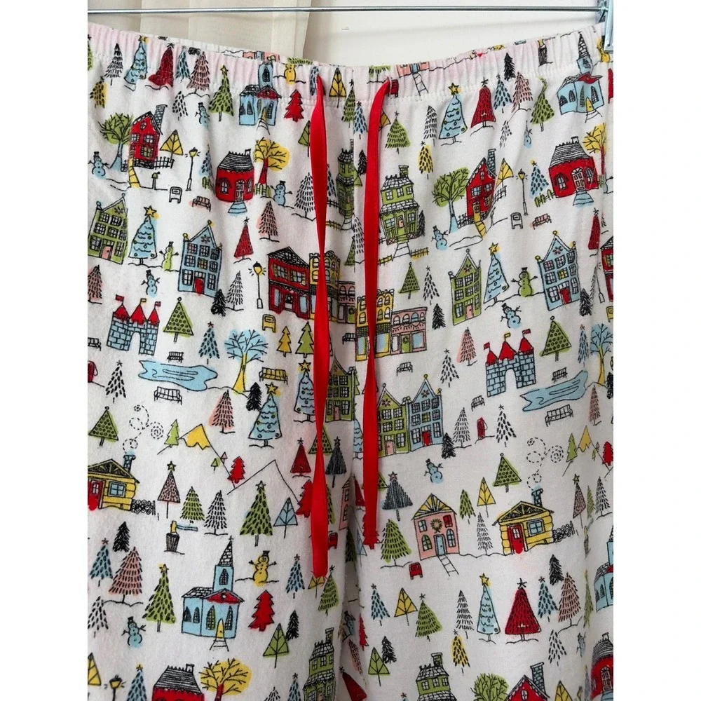 Target Pajama Set Womens L White Winter Village Flannel 2pc PJs Loungewear